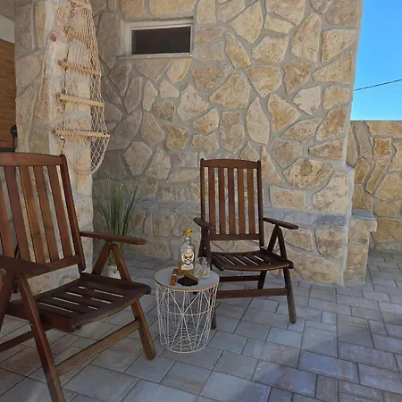Adria House فيلة *
