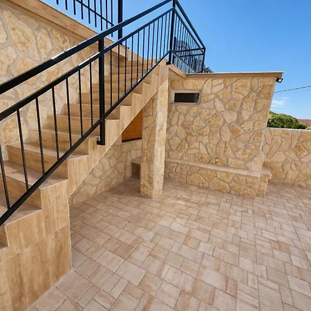 فيلة Adria House Grižane