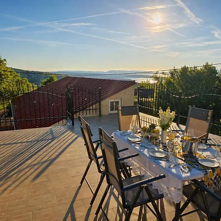 فيلة Adria House Grižane